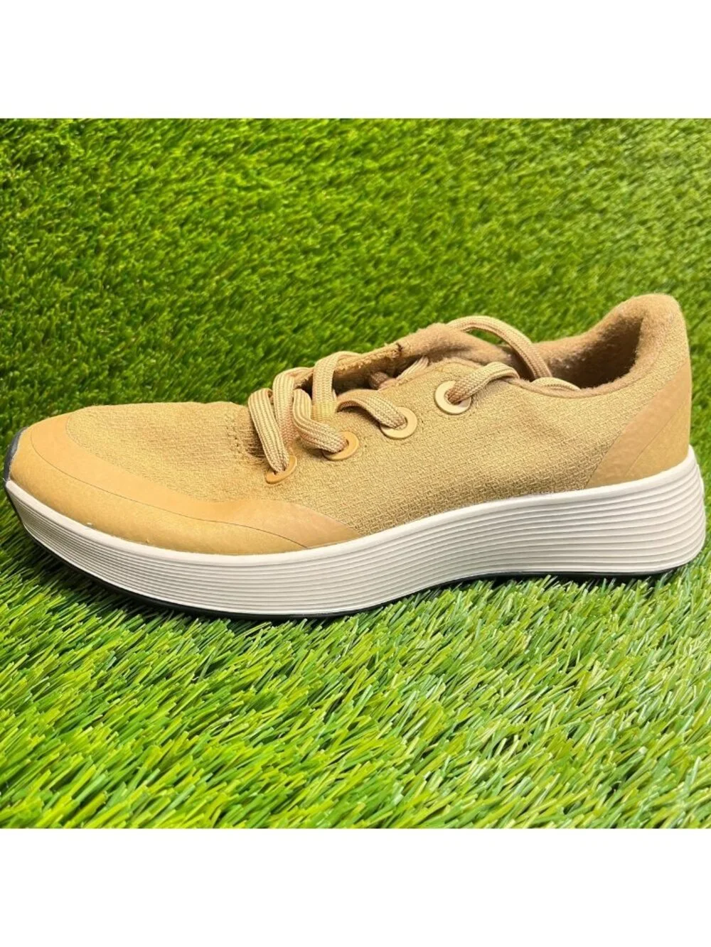 Allbirds Wool Runner Protect Womens Size 8.5 Stony Beige Running Shoes Sneakers